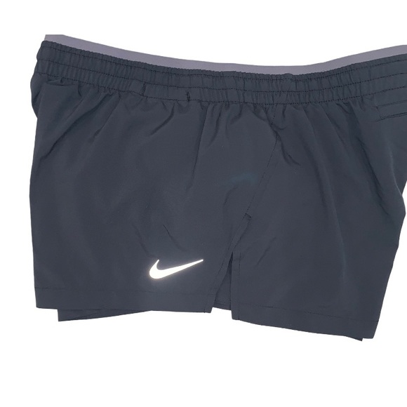 Nike Dri-Fit lined athletic running back zip pocket shorts women’s size medium - Picture 7 of 13